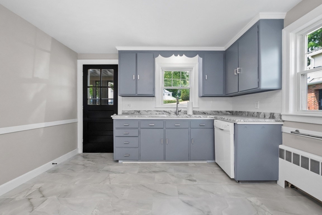 12-14 Elson Road Waltham, MA 02451 - Photo 6 of 35