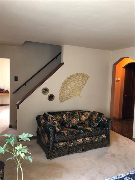 1021 Hamil Road Verona, PA 15147 - Photo 2 of 21 VIEW OF LIVING ROOM....