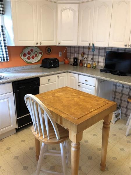 1021 Hamil Road Verona, PA 15147 - Photo 8 of 21 LOTS OF COUNTERSPACE IN THE KITCHEN