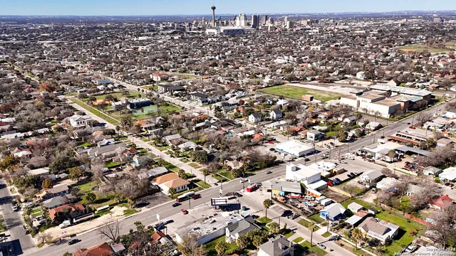 $2,000 | 910 Denver Boulevard, San Antonio, TX 78210