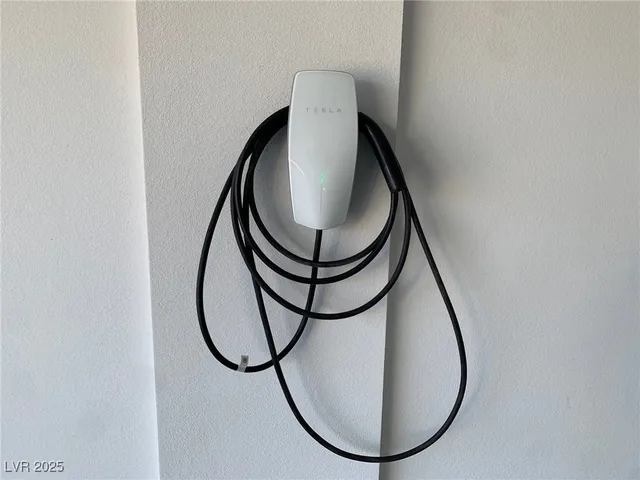 $2,250 | 819 Wilford Springs Street, Henderson, NV 89011