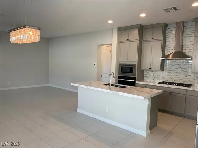 $2,250 | 819 Wilford Springs Street, Henderson, NV 89011