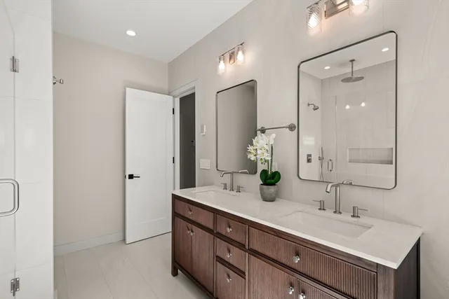 $3,250,000 | 190 Brookline Street, Needham, MA 02492