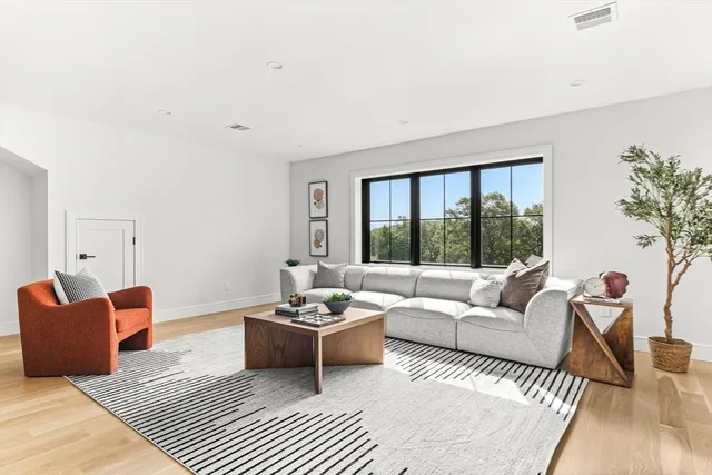 $3,250,000 | 190 Brookline Street, Needham, MA 02492