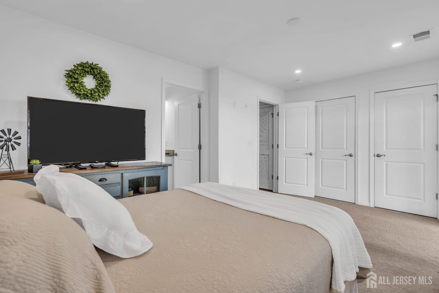 101 Revival Road Brick, NJ 08723 - Photo 15 of 55