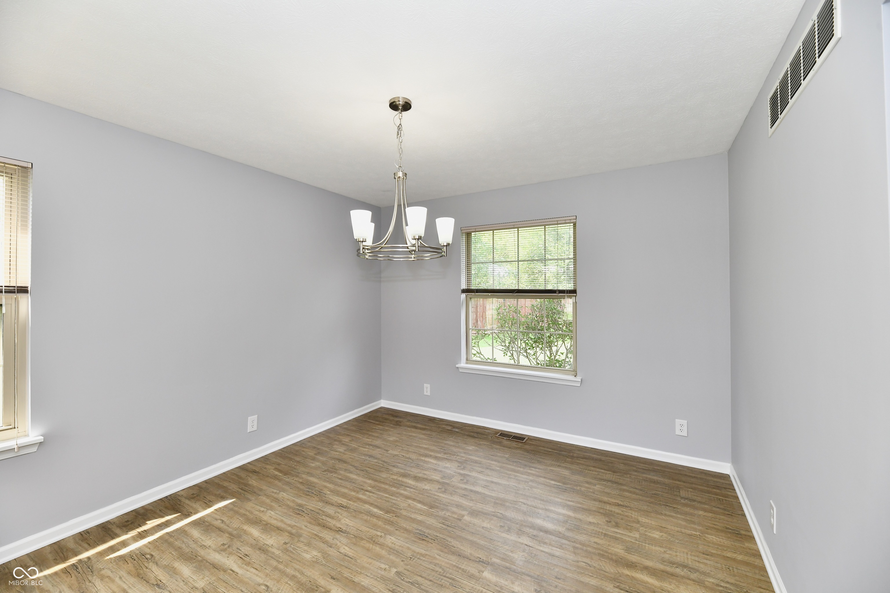 7920 Pine Lake Road Indianapolis, IN 46268 - Photo 12 of 65