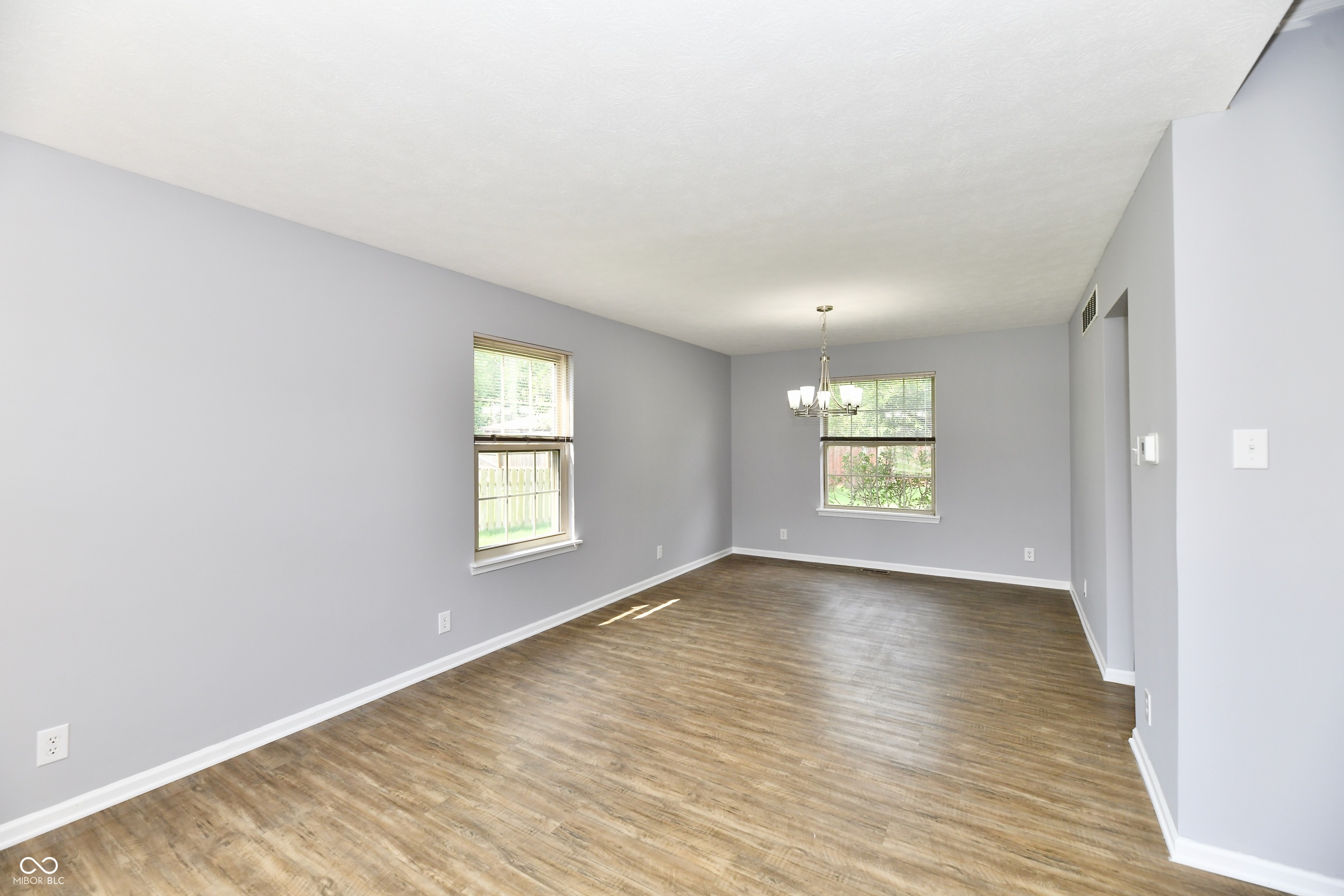 7920 Pine Lake Road Indianapolis, IN 46268 - Photo 8 of 65