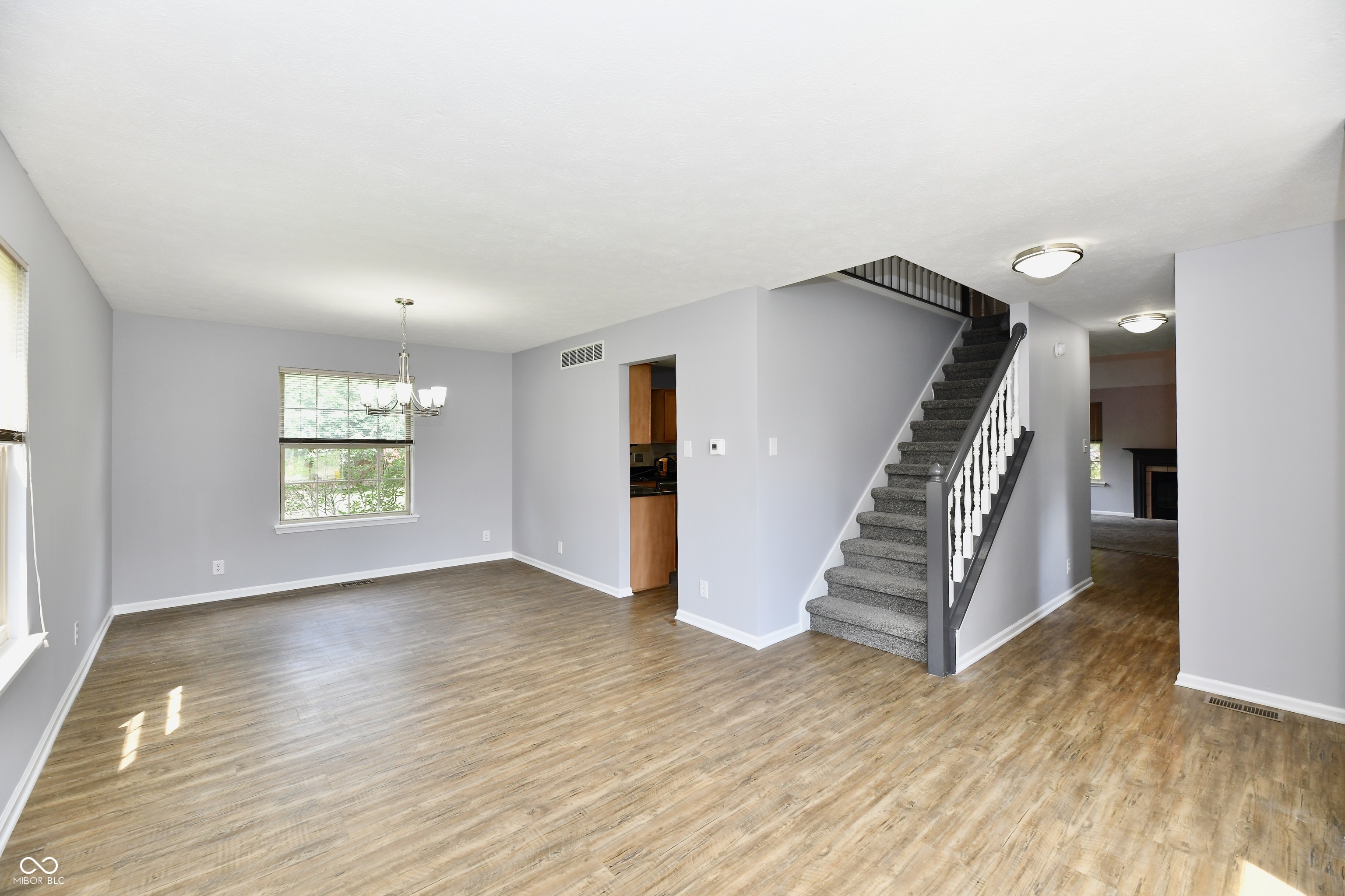 7920 Pine Lake Road Indianapolis, IN 46268 - Photo 9 of 65