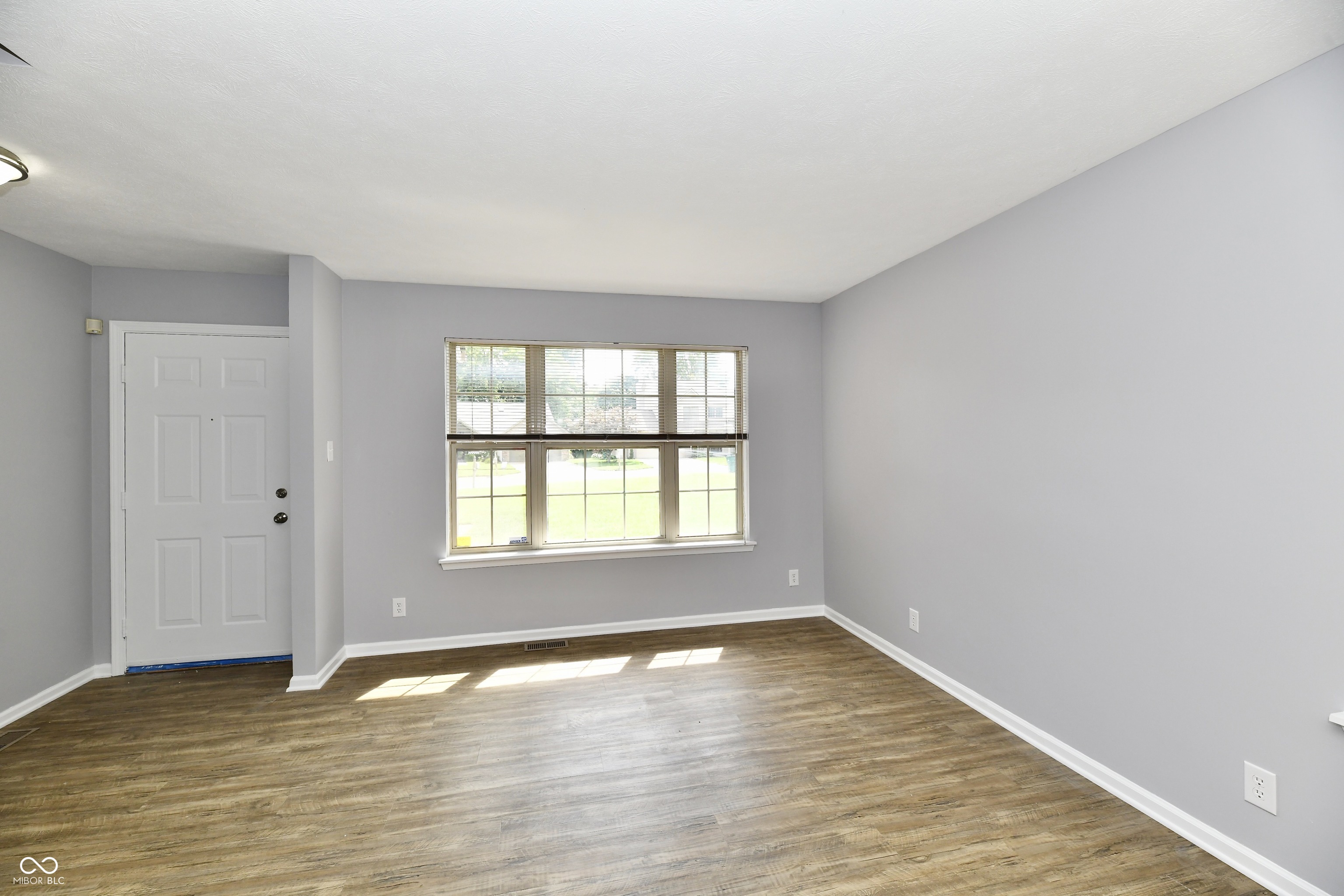 7920 Pine Lake Road Indianapolis, IN 46268 - Photo 10 of 65