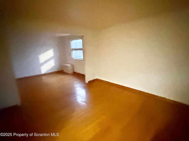 a view of empty room with window