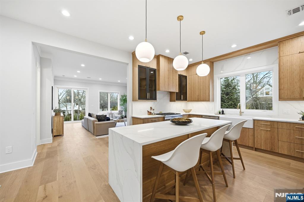 107 Kent Pl Boulevard Summit, NJ 07901 - Photo 8 of 42