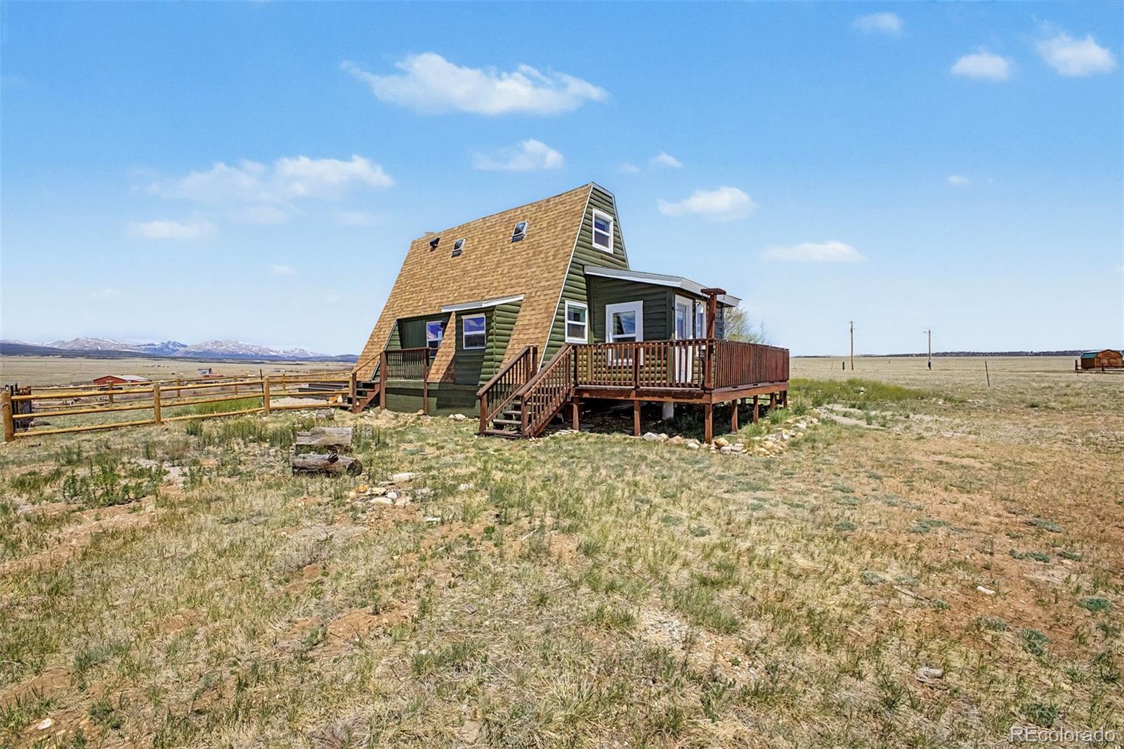1365 Kokanee Road Fairplay, CO 80440 - Photo 3 of 45 a big room with an ocean view