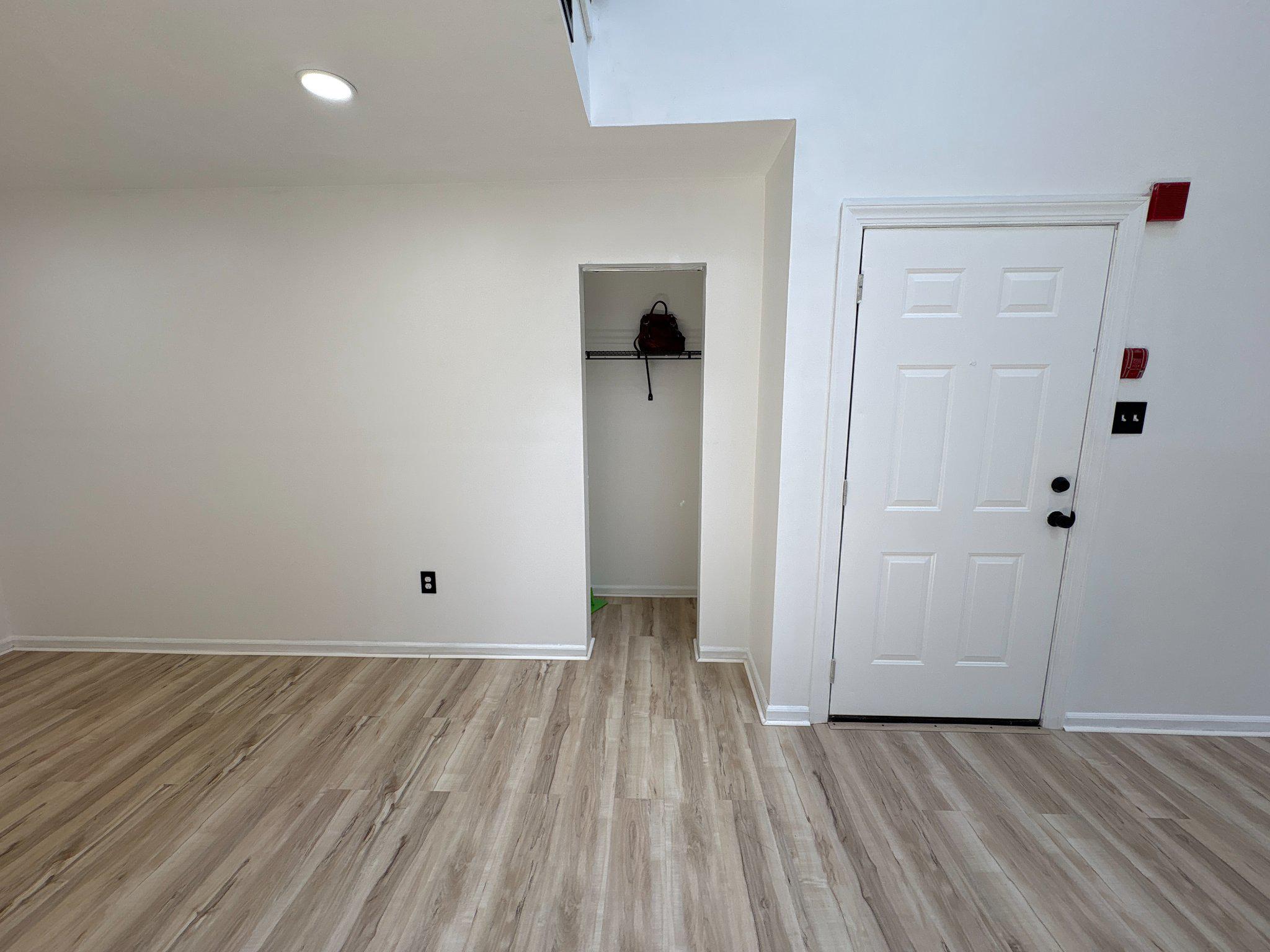 72304 Delaire Landing Road, Unit 304 Philadelphia, PA 19114 - Photo 12 of 56 Bright and airy entryway awaits you.