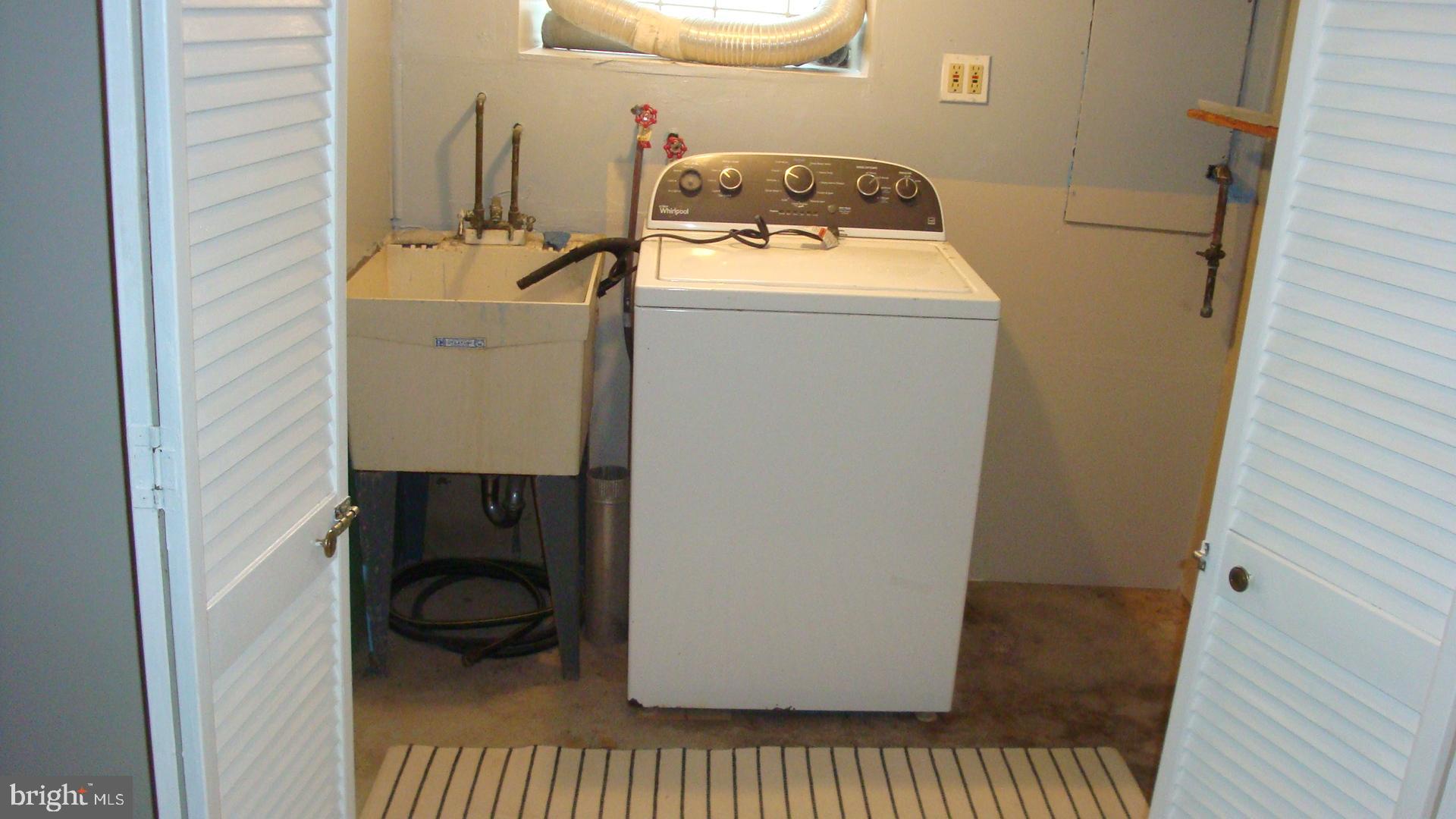 369 Wembly Road Upper Darby, PA 19082 - Photo 19 of 21