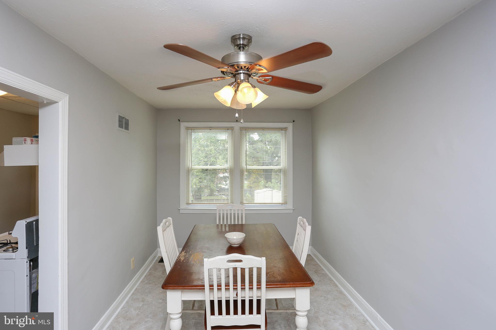 208 West Riverview Road Brooklyn, MD 21225 - Photo 8 of 27