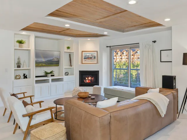 $3,295,000 | 136 Country Club Drive, Unit 741/743, Mountain Village, CO 81435