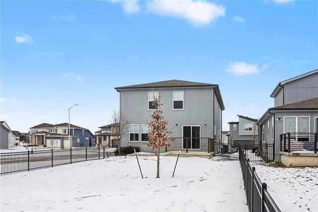 $425,000 | 18077 Hauser Street, Overland Park, KS 66013