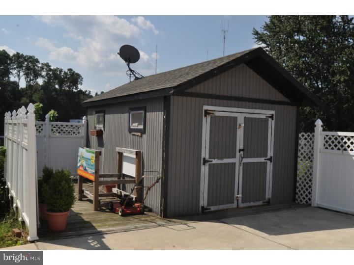 716 Hill Road Philadelphia, PA 19128 - Photo 14 of 17 Gallery Image 14