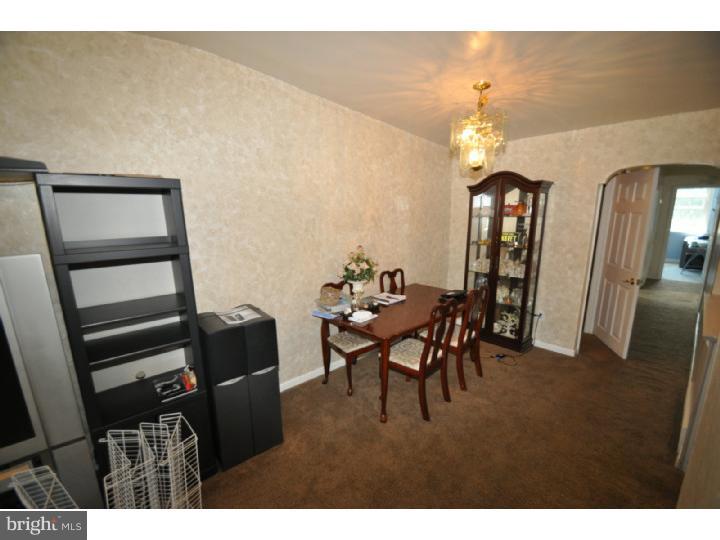 716 Hill Road Philadelphia, PA 19128 - Photo 3 of 17 Gallery Image 3