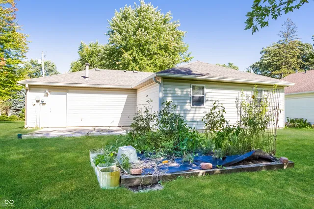 $1,625 | 9033 East 12th Street, Indianapolis, IN 46229