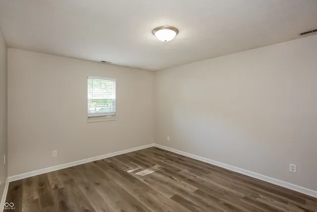 $1,625 | 9033 East 12th Street, Indianapolis, IN 46229