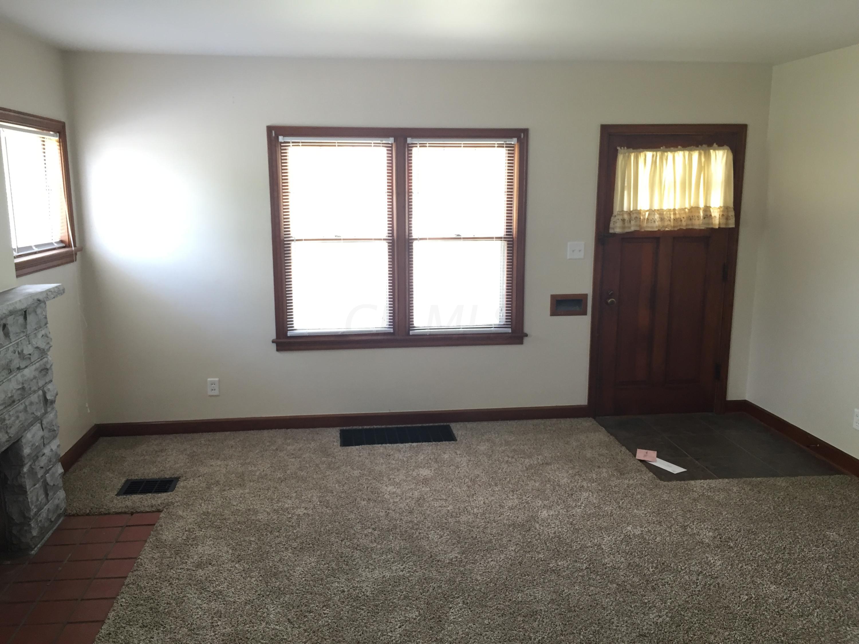 1291 Lockbourne Road Columbus, OH 43206 - Photo 4 of 7