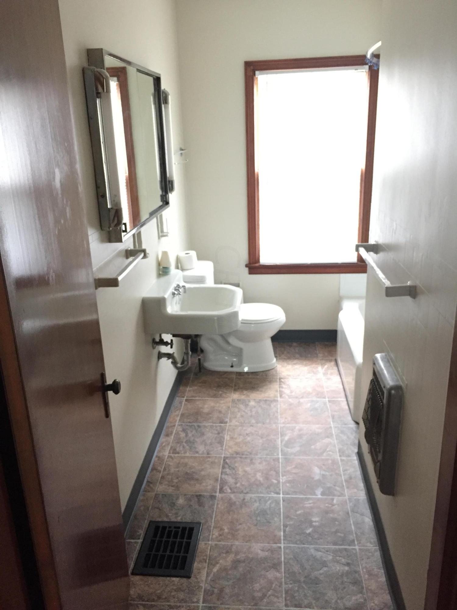 1291 Lockbourne Road Columbus, OH 43206 - Photo 5 of 7