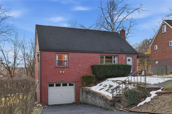 $154,900 | 2503 Poinsettia Drive, White Oak, PA 15131