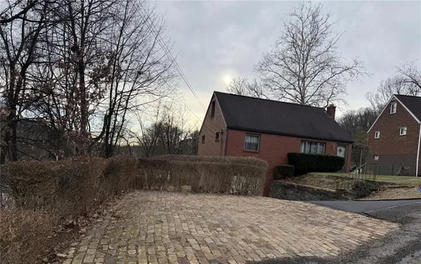 $154,900 | 2503 Poinsettia Drive, White Oak, PA 15131