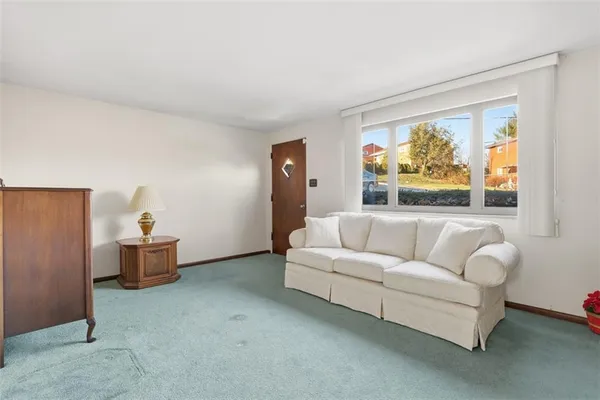 $154,900 | 2503 Poinsettia Drive, White Oak, PA 15131