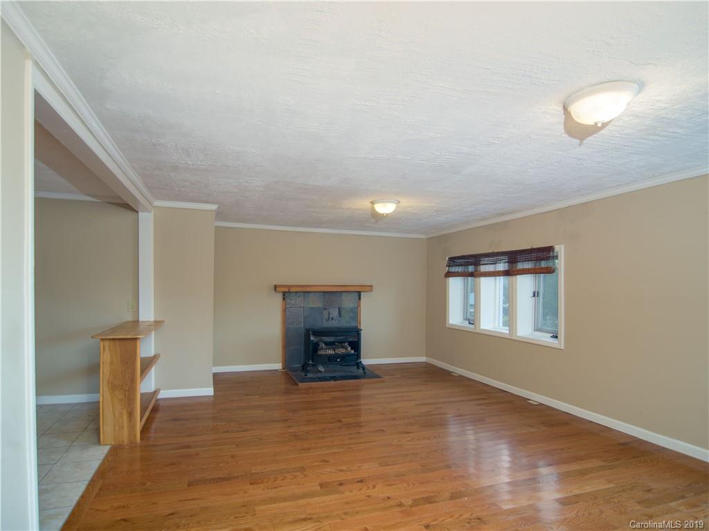 20 Elliott Road Brevard, NC 28712 - Photo 7 of 23 Gallery Image 7