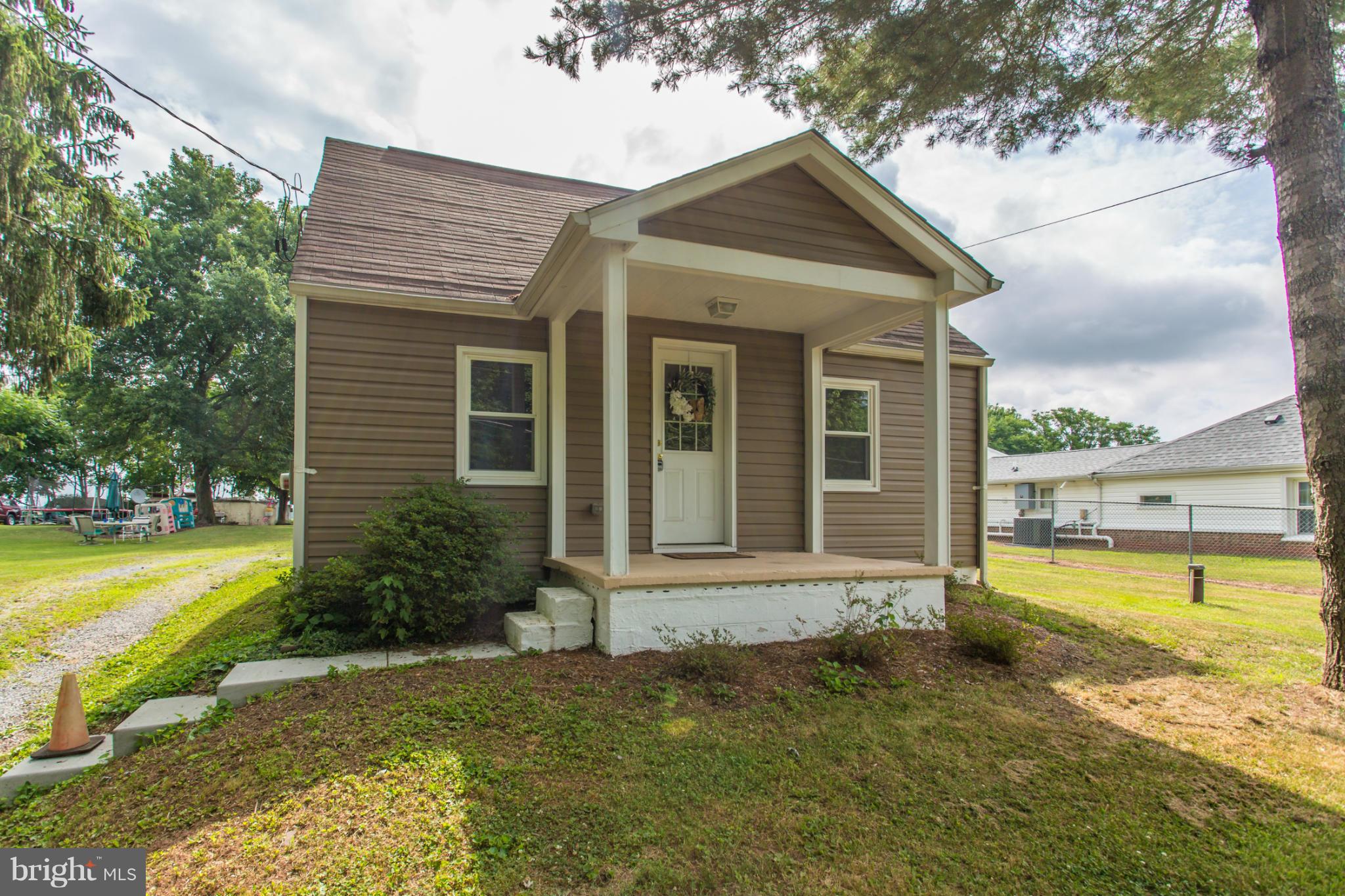 5024 Doubs Road Adamstown, MD 21710 - Photo 1 of 30 Exterior (Front)