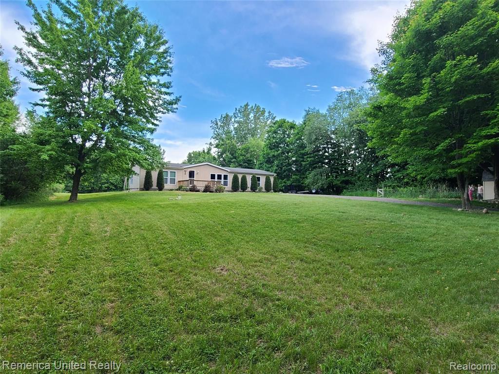 11529 Roberts Road Stockbridge, MI 49285 - Photo 2 of 42