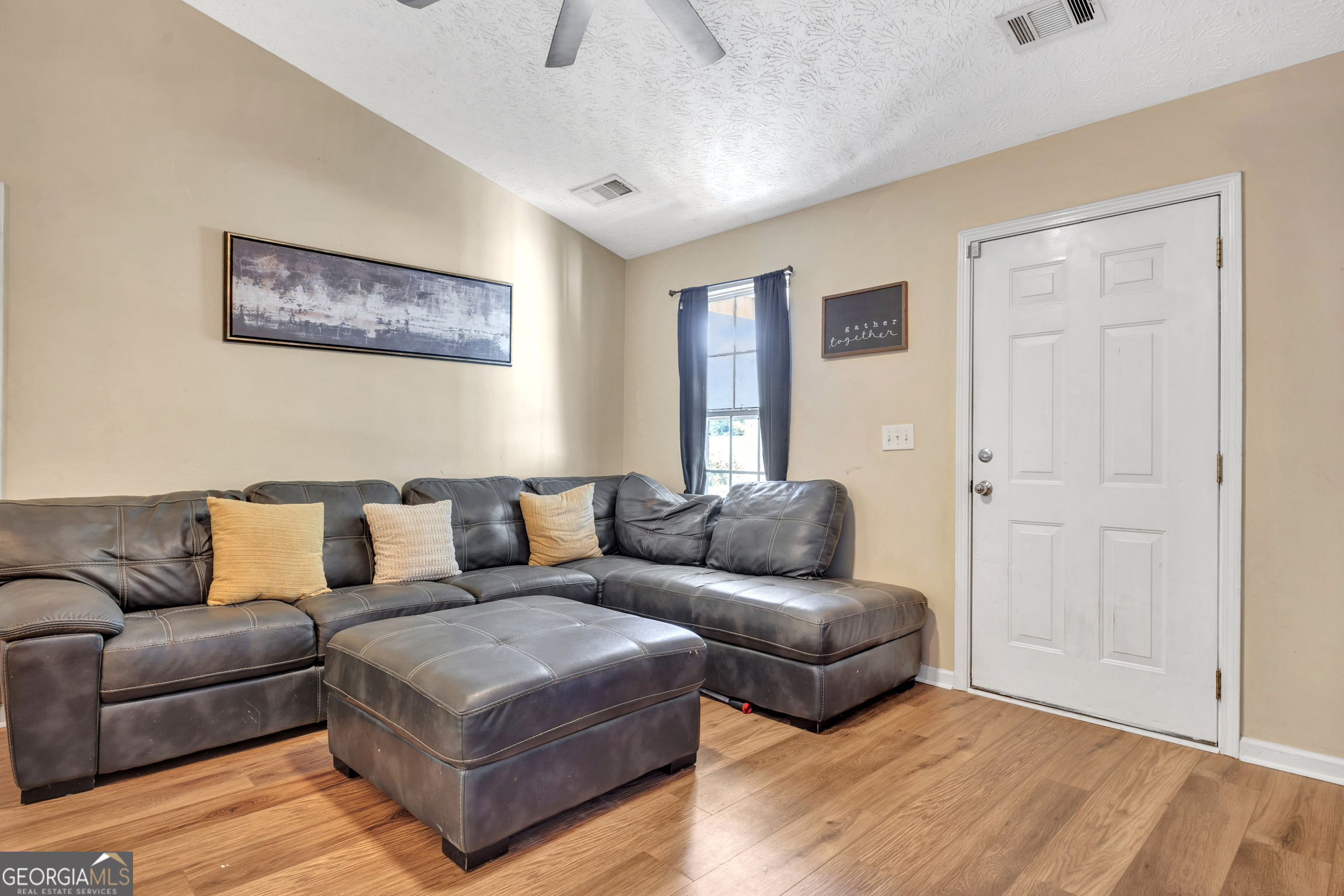 95 Hunters Trace Covington, GA 30014 - Photo 4 of 29