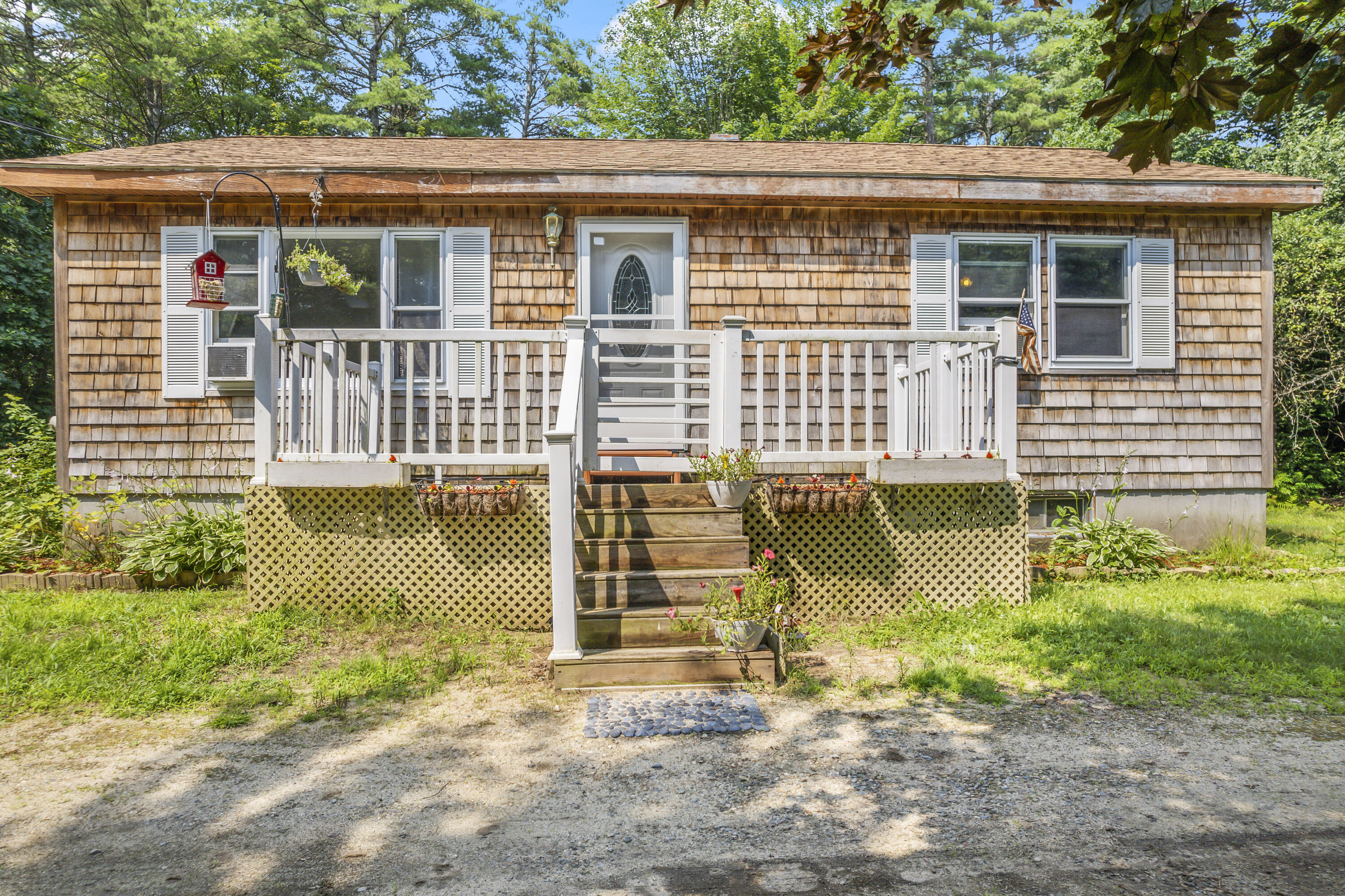 77 Saco Road Standish, ME 04085 - Photo 5 of 53 77 Saco Rd Standish_103