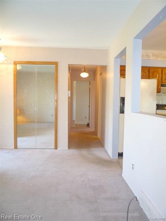 14240 Cranbrook Road Sterling Heights, MI 48312 - Photo 8 of 16 Living Room 2.jpg