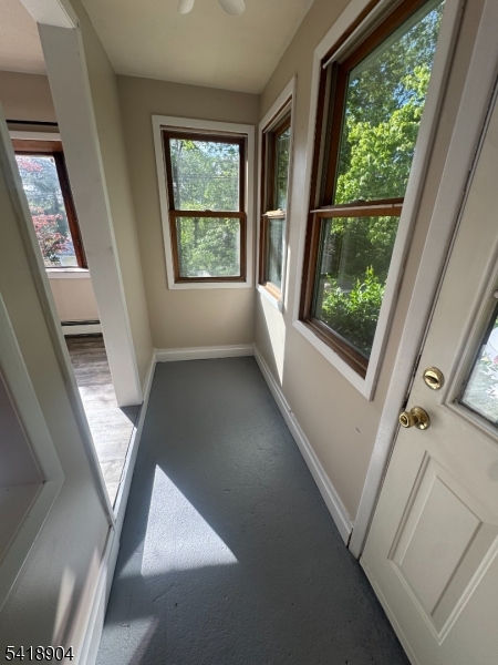 32 Laurel Drive Oak Ridge, NJ 07438 - Photo 3 of 19