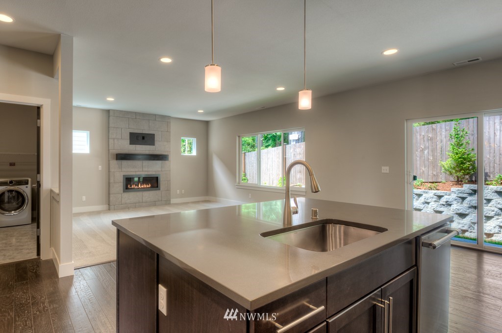128 194th Place Southwest, Unit 2 Bothell, WA 98012 - Photo 5 of 17
