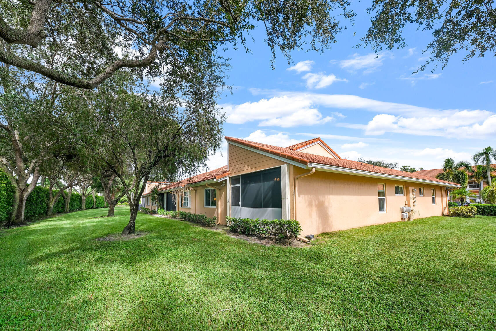 9986 Seacrest Circle, Unit A Boynton Beach, FL 33437 - Photo 21 of 29 22_J7A5MKL