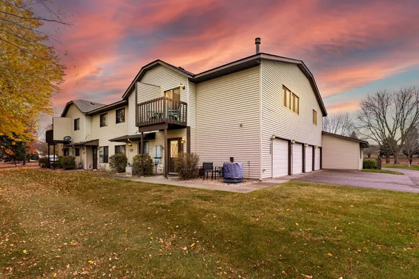 $188,900 | 4289 Centerville Road, Vadnais Heights, MN 55127
