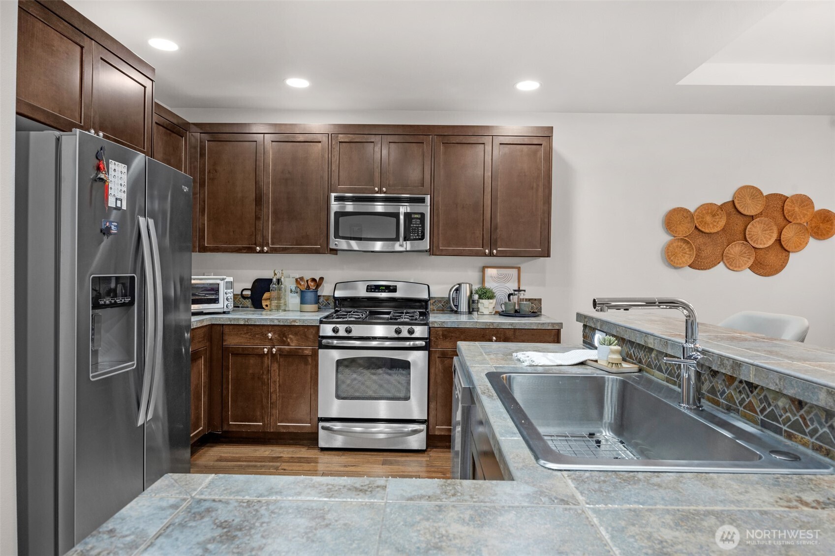 317 204th Place Southeast Bothell, WA 98012 - Photo 7 of 33