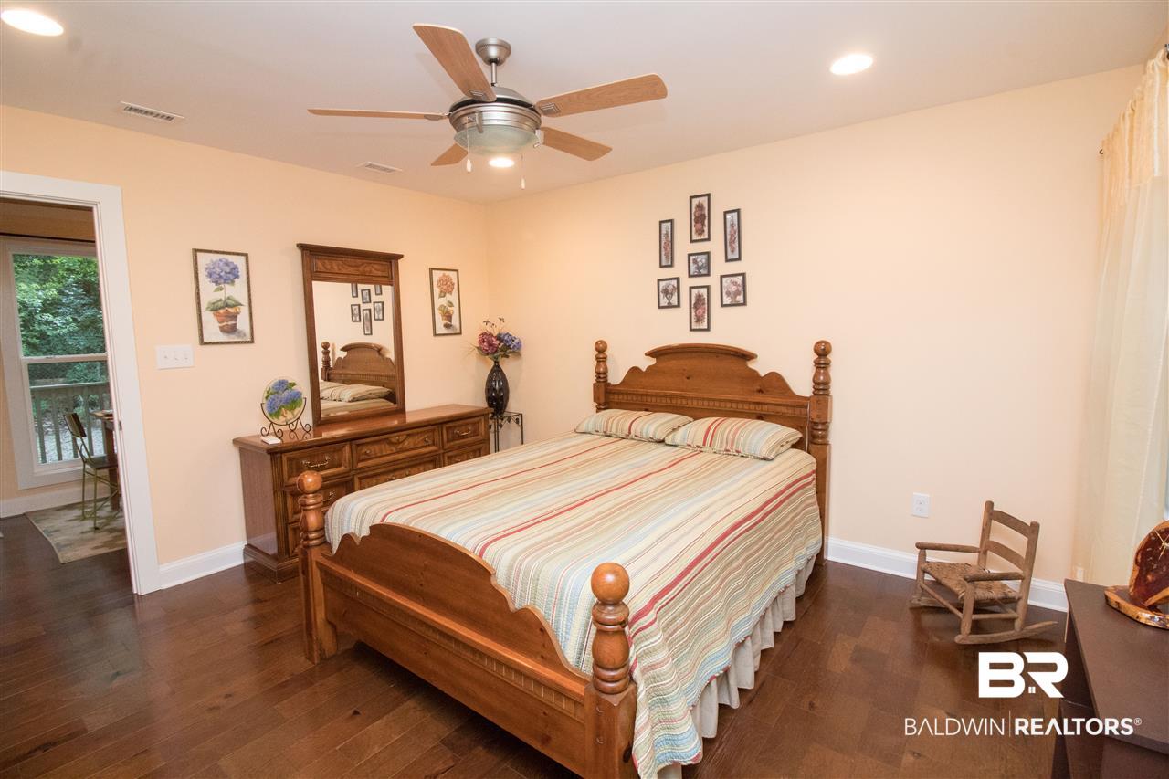 605 Johnson Avenue Fairhope, AL 36532 - Photo 3 of 31