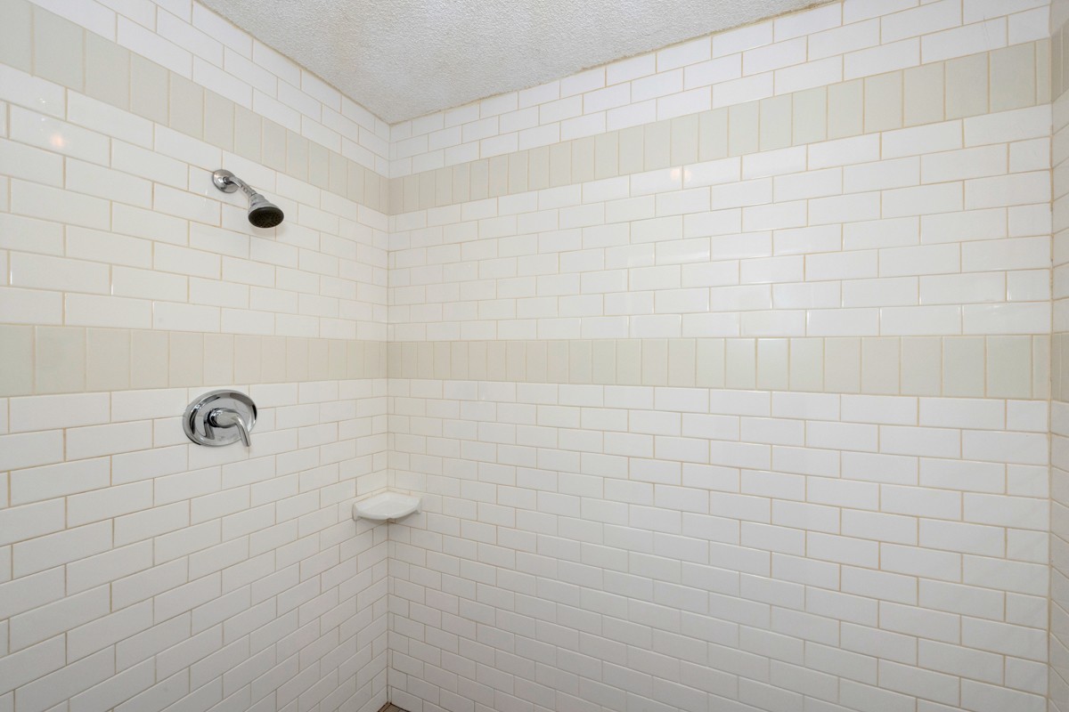 2134 Ready Section Road Toney, AL 35773 - Photo 33 of 35 a bathroom with a shower