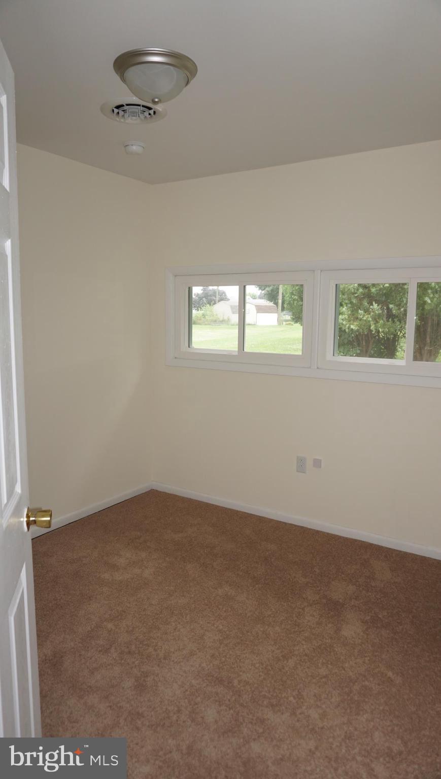 826 Fireside Road York, PA 17404 - Photo 16 of 19