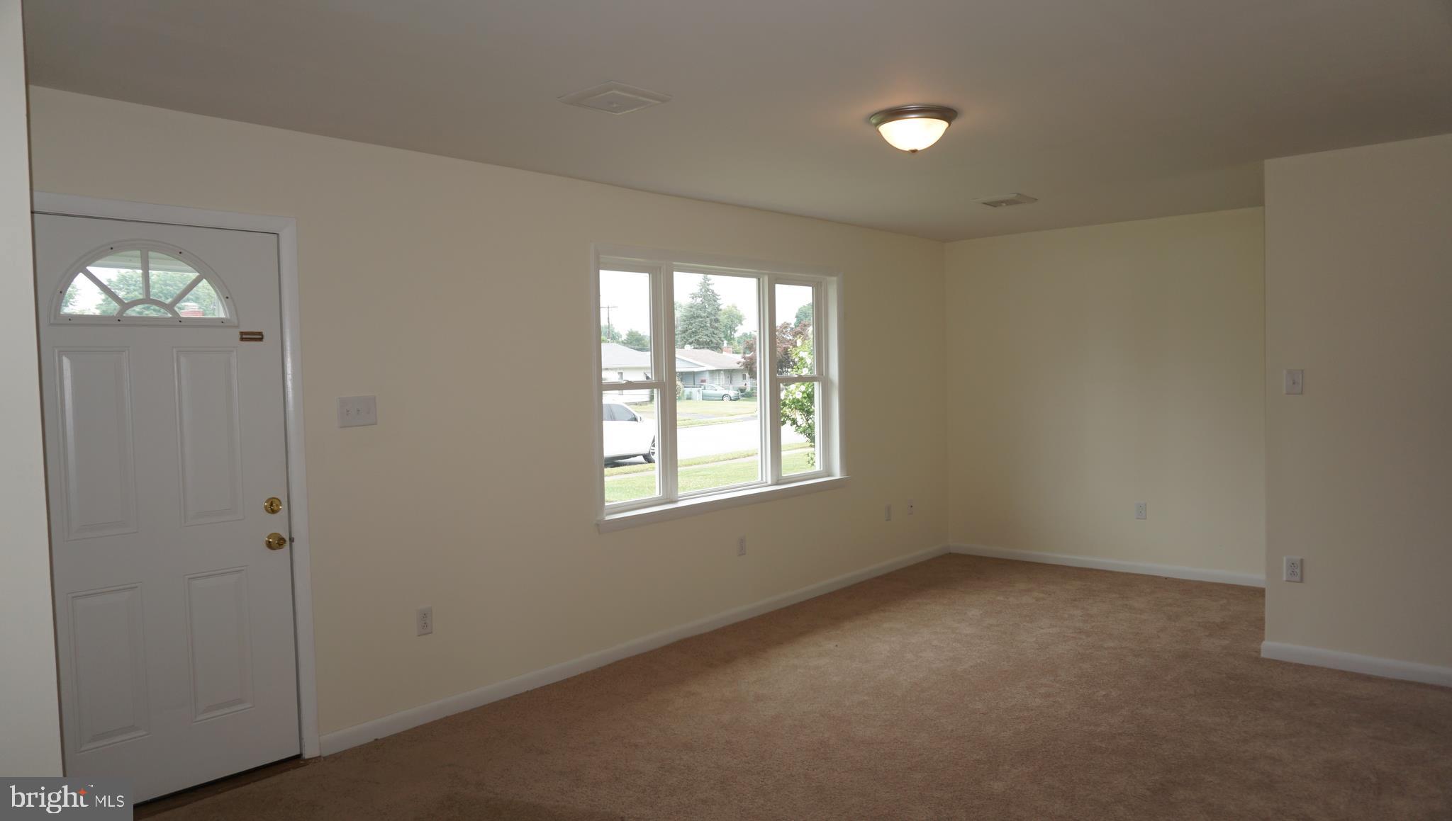 826 Fireside Road York, PA 17404 - Photo 7 of 19