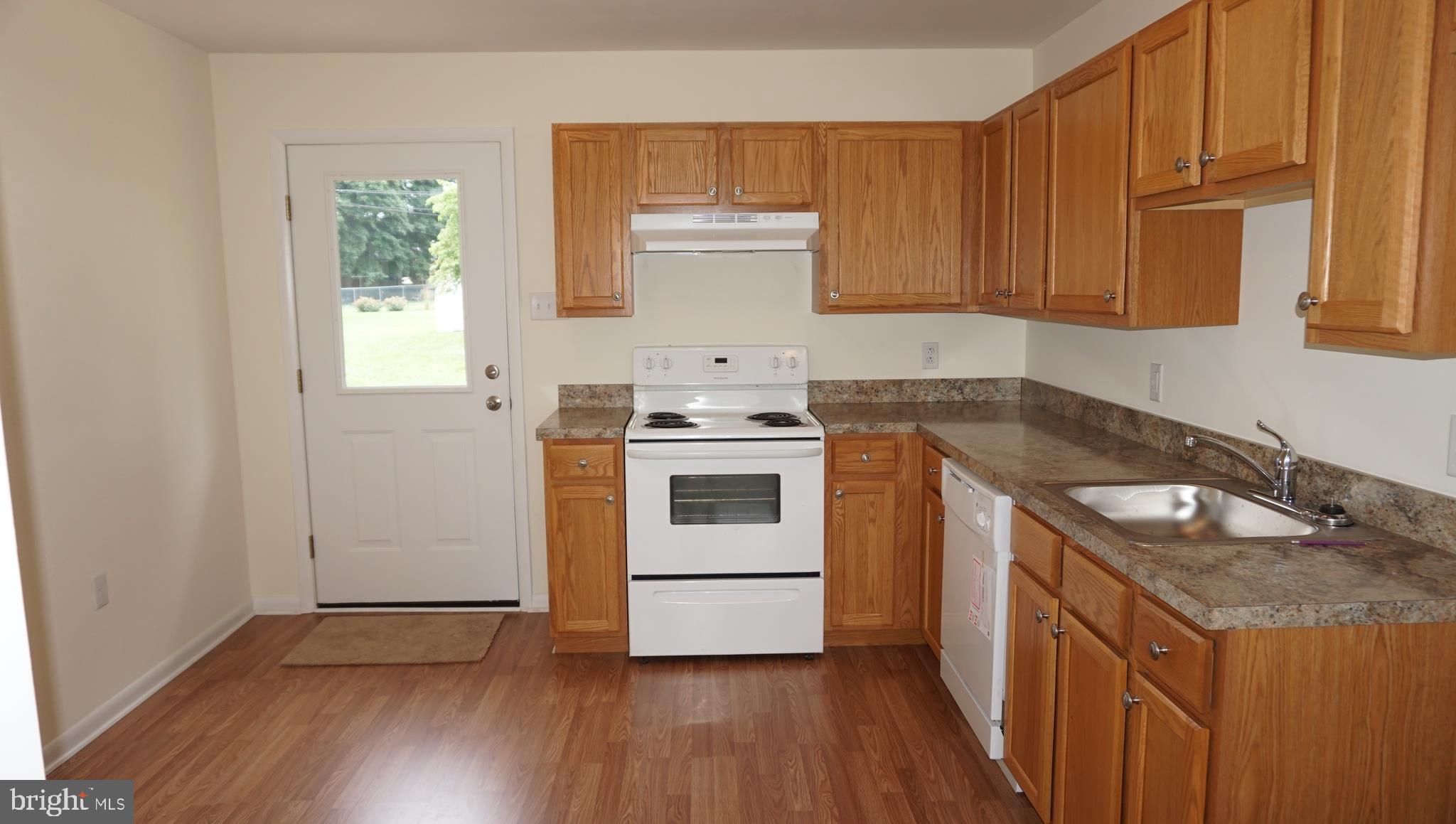 826 Fireside Road York, PA 17404 - Photo 8 of 19