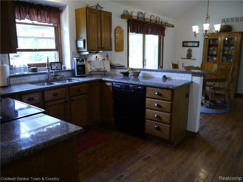 3127 Rafferty Drive Howell, MI 48843 - Photo 18 of 55