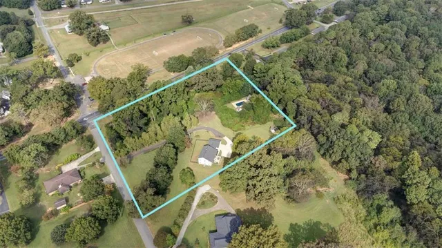 $699,900 | 148 Simmons Street, Trion, GA 30753