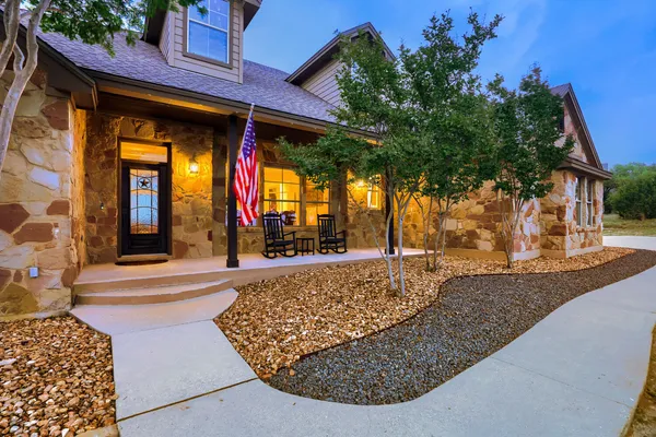 $1,425,000 | 226 Hudson Lane, Dripping Springs, TX 78620