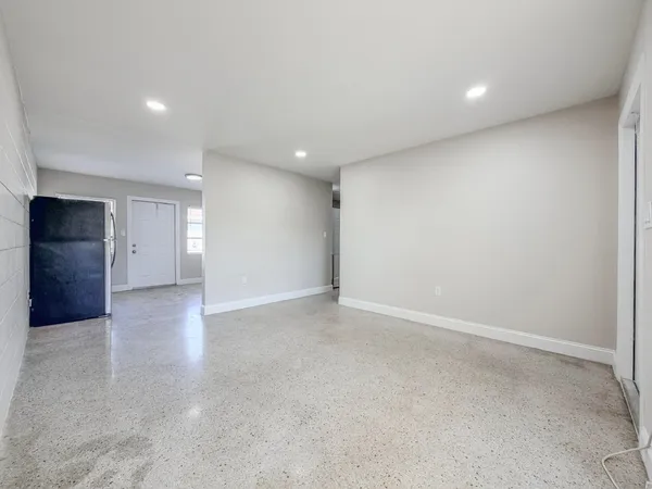 $1,450 | 703 North 25th Street, Fort Pierce, FL 34947
